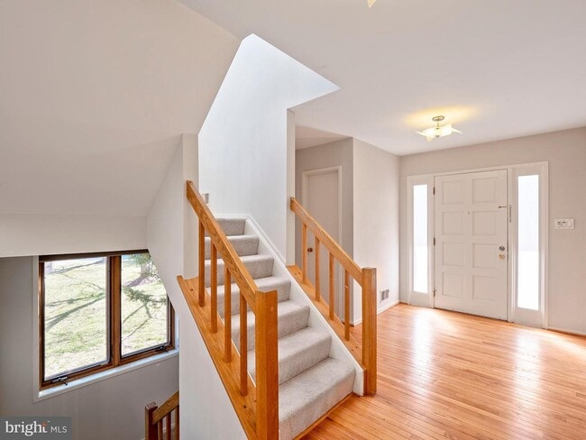 7801 Whiterim Terrace in Potomac, MD - Building Photo - Building Photo