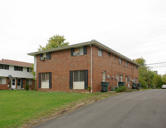 4665 Sandy Lane Rd in Columbus, OH - Foto de edificio - Building Photo