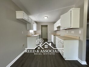 4686 Royal View Dr in Memphis, TN - Building Photo - Building Photo