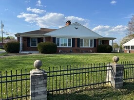 3316 Troy Ave NW in Roanoke, VA - Building Photo