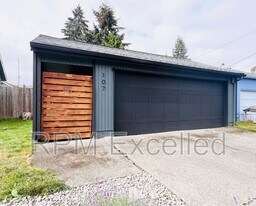 107 N St NE in Auburn, WA - Building Photo