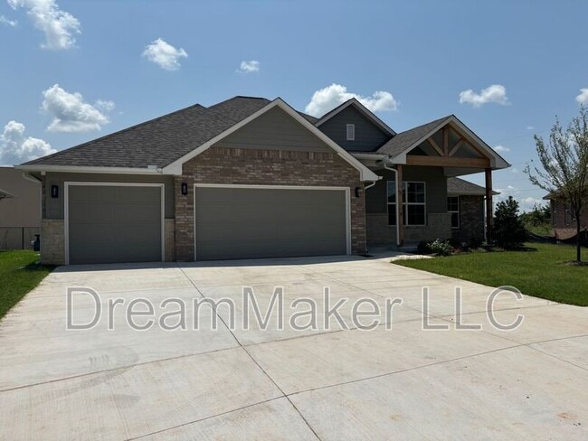3002 Hollow Crest Ln in Norman, OK - Building Photo - Building Photo