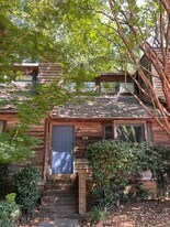 Rustic 2 Bedroom Condo in Convenient Location in Auburn, AL - Building Photo