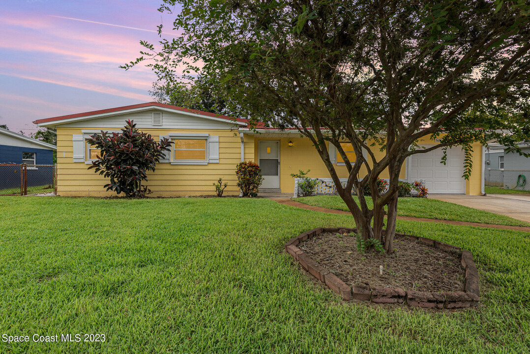 3424 Mogul Ave in Titusville, FL - Building Photo