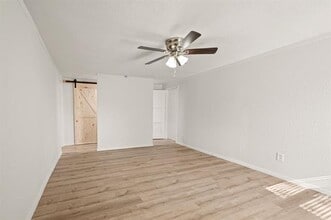 705 Moseley St in Lake Dallas, TX - Building Photo - Building Photo