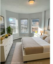 118 Berkshire St, Unit 4 in Cambridge, MA - Foto de edificio - Building Photo