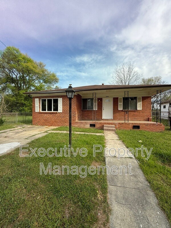 property at 3728 Hickory Ave SW