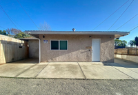 224 W 8th Ave in Escondido, CA - Foto de edificio - Building Photo