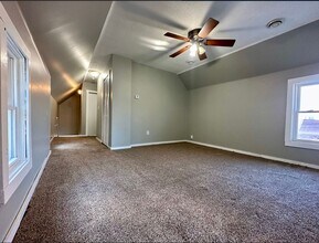 587 Charles Ave in St. Paul, MN - Building Photo - Building Photo