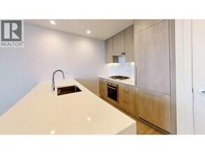 6398 Silver Ave in Burnaby, BC - Building Photo - Building Photo