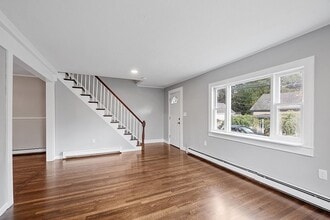 18 1st St in Westford, MA - Building Photo - Building Photo