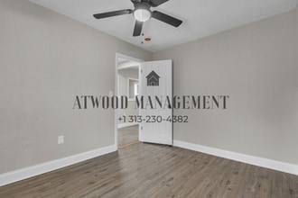 This beautifully updated 3-bedroom, 1-bath single-family home is ready for move-in! in Detroit, MI - Building Photo - Building Photo