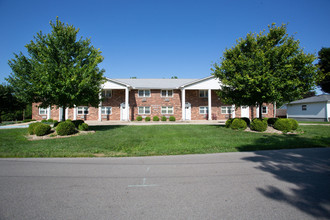 1045 Alhambra Dr in Anderson, IN - Building Photo - Primary Photo