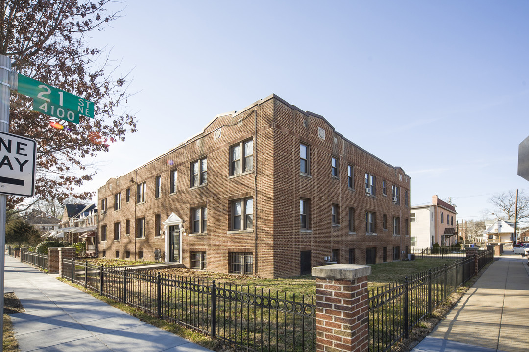 2020 Shepherd St NE in Washington, DC - Building Photo