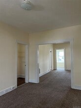 187 Wickham Ave in Middletown, NY - Building Photo - Building Photo