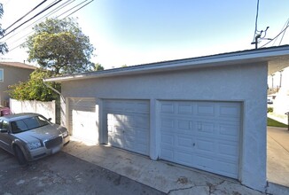 4406 N Lakewood Blvd in Long Beach, CA - Building Photo - Building Photo