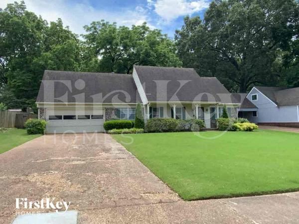 5749 North St in Bartlett, TN - Building Photo - Building Photo