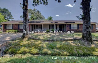 2 E Laramie Dr in Sherwood, AR - Building Photo