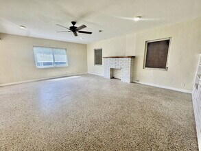 1155 Peak Rd in Lantana, FL - Building Photo - Building Photo
