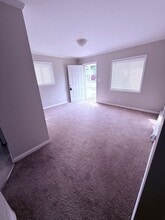 812 Douglas Dr in Thomasville, NC - Building Photo - Building Photo