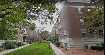 25 Alton Pl in Brookline, MA - Building Photo