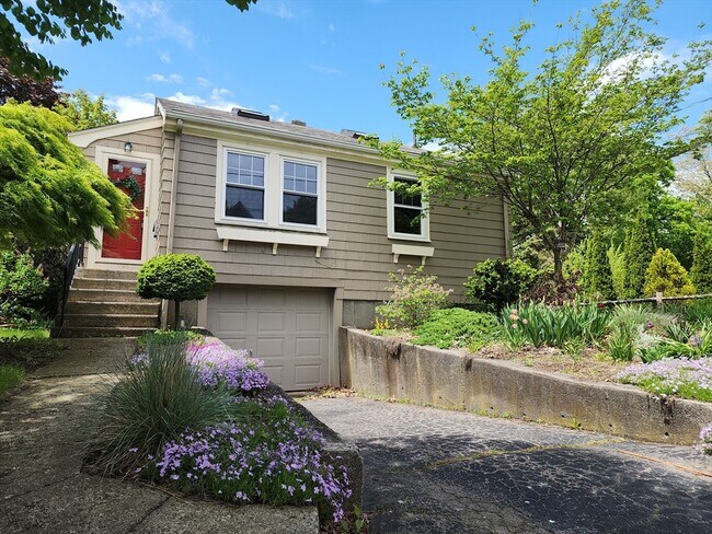 23 Brewster Rd in Weymouth, MA - Building Photo - Building Photo
