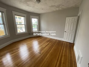 6 Kingsdale St in Boston, MA - Building Photo - Building Photo