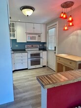 46 Hoskins Rd in Simsbury, CT - Building Photo - Building Photo