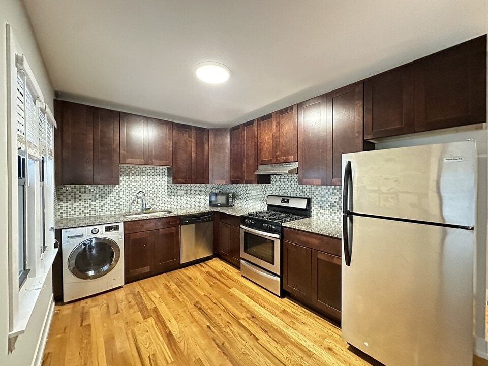 811 Elm St, Unit A07C in Winnetka, IL - Building Photo
