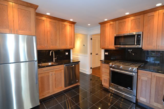 1415 W Byron St, Unit G04C in Chicago, IL - Building Photo - Building Photo