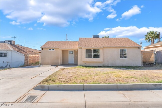 property at 1416 Cholla Way