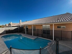 4334 Beach Cliff Ave in North Las Vegas, NV - Building Photo