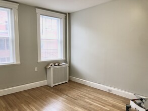 282 Newbury St, Unit 6 in Boston, MA - Building Photo - Building Photo