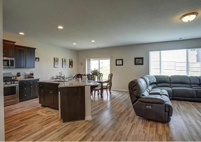 2923 Witch Hazel Ln NW in Salem, OR - Building Photo - Building Photo