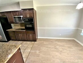 318 SW Murphy Rd in Burleson, TX - Building Photo - Building Photo