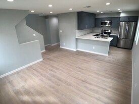 4271 Rosewood Ave, Unit 2 in Los Angeles, CA - Building Photo