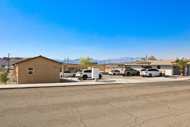 3064 Shoshone Dr in Lake Havasu City, AZ - Building Photo - Building Photo