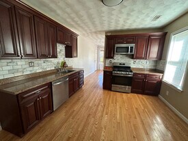 34 Union St in Methuen, MA - Building Photo