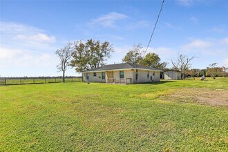 17219 Janacek Rd in Crosby, TX - Building Photo - Building Photo