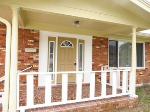 122 Magnolia Dr in Ormond Beach, FL - Building Photo - Building Photo