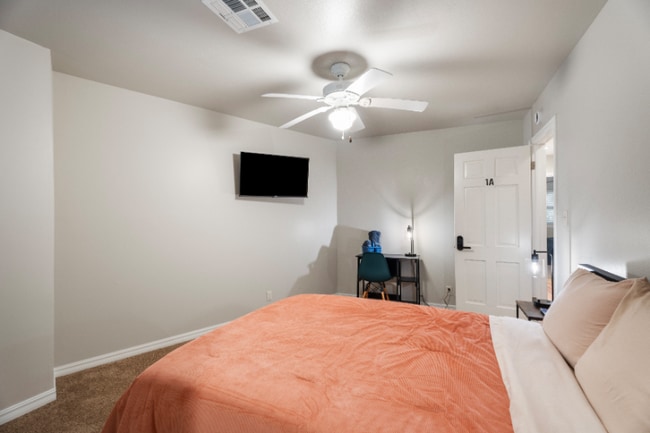 4719 S Lakewood Ave in Tulsa, OK - Building Photo - Building Photo