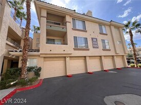 7173 S Durango Dr in Las Vegas, NV - Building Photo