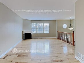 21536 W Highland Dr in Lake Zurich, IL - Building Photo - Building Photo