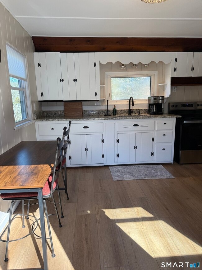 27 Dilliston Rd in New Hartford, CT - Building Photo - Building Photo