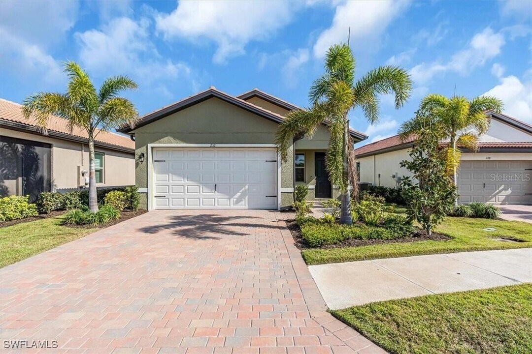 232 Teramo Wy in Nokomis, FL - Building Photo