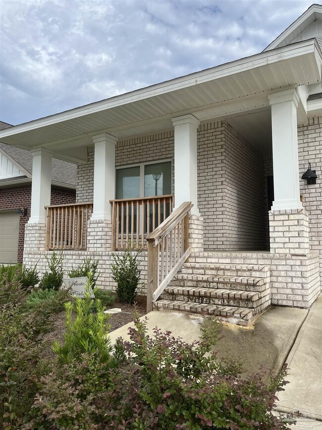 7943 Burnside Lp in Bellview, FL - Building Photo - Building Photo