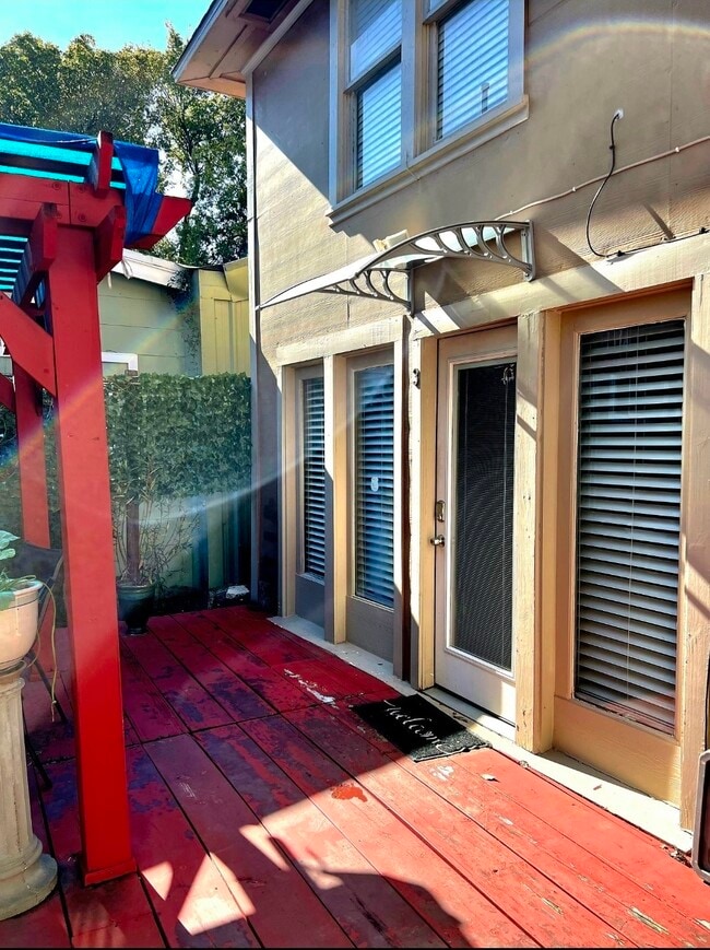 property at 2606 Stanford St