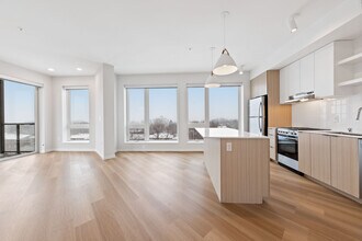 Alvera in St. Paul, MN - Foto de edificio - Building Photo