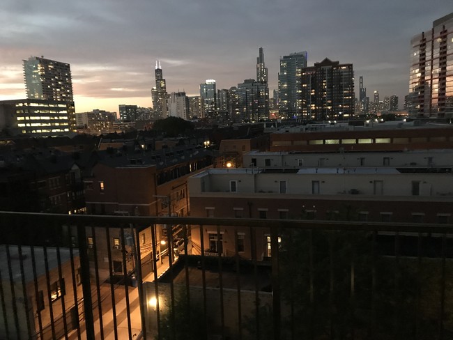 320 E 21st St, Unit 503