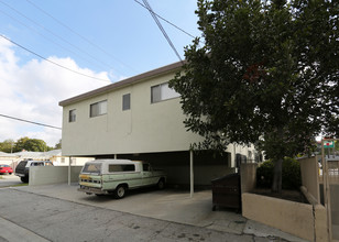 4101 Sawtelle Blvd in Los Angeles, CA - Foto de edificio - Building Photo